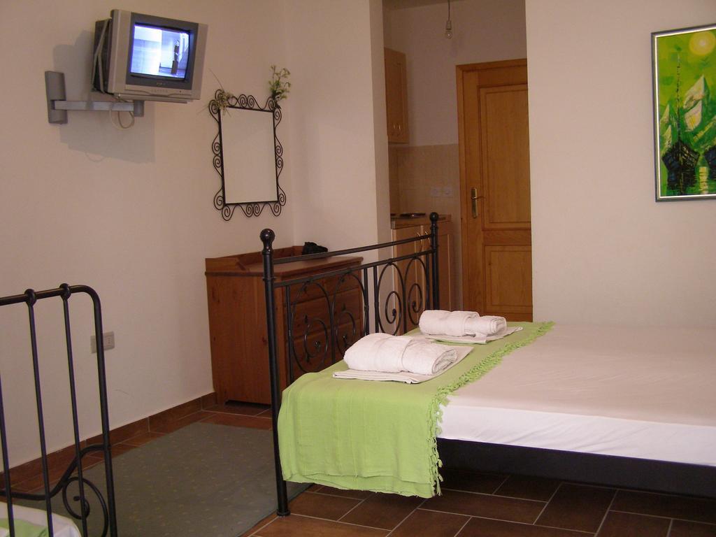 Palastura Apartments ウルツィニ 部屋 写真